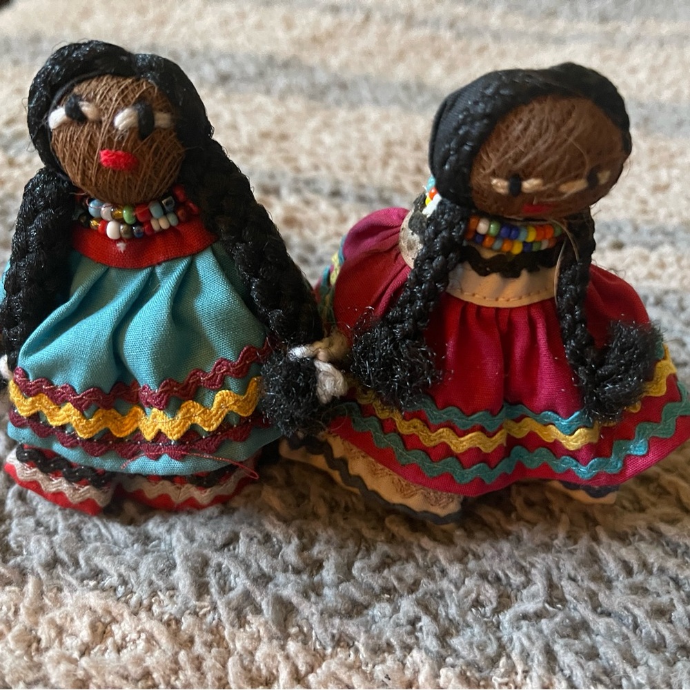 Vintage Pair Of Felt Native American Daughter Dolls